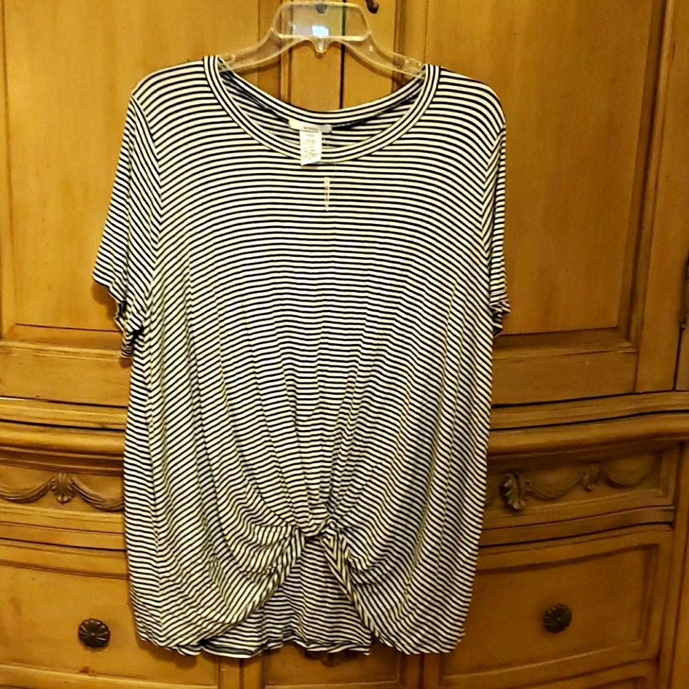Short sleeve shirt